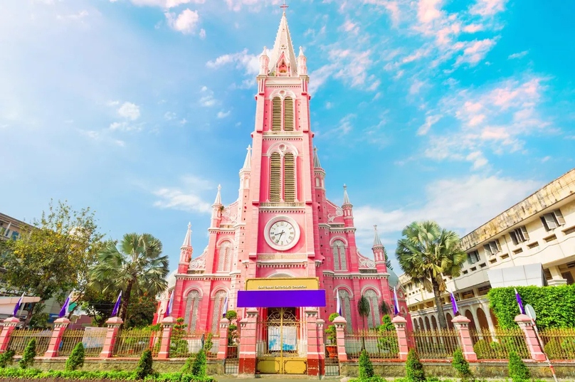 153-year-old church in HCM City among world’s most beautiful pink destinations